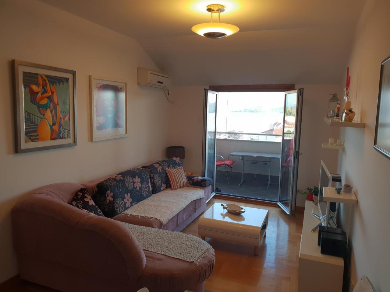 Vb Apartmani Τίβατ Εξωτερικό φωτογραφία